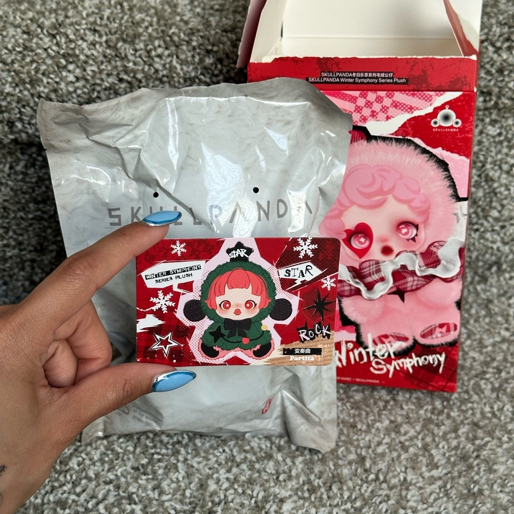 [Authentic] Skullpanda Winter Symphony Plush Series - Partita